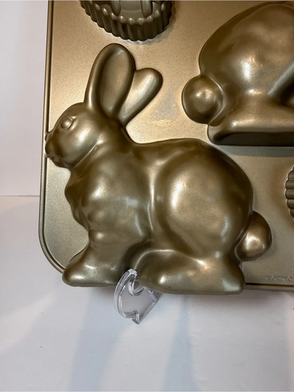 Nordic Ware Bunny Cake Pan Mold , 9.5 Cups, Makes 3D Easter Egg & Bunny. USA